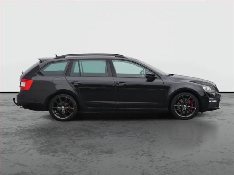 Škoda Octavia - hlavní fotka