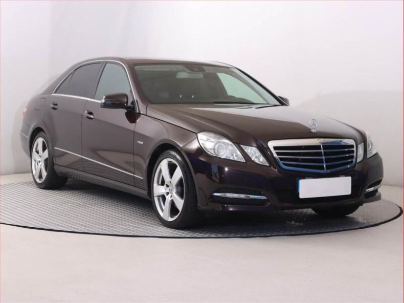 Mercedes Třída E - hlavní foto