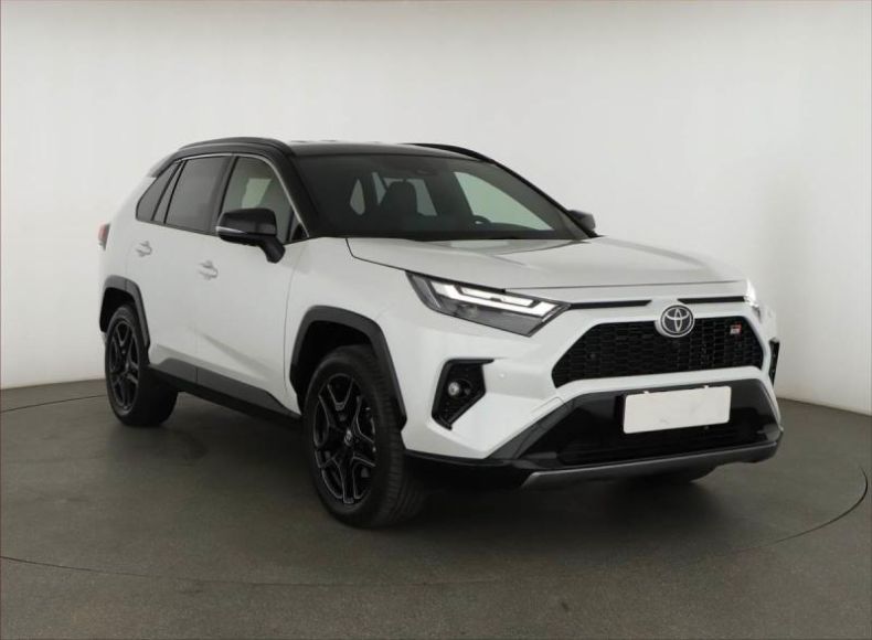 Toyota RAV 4 - hlavní fotka
