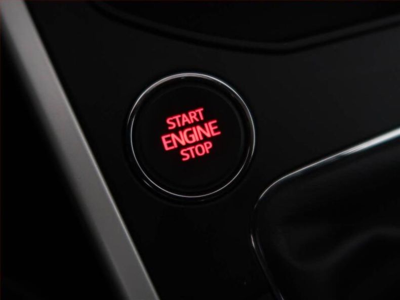 Seat Arona - hlavní fotka