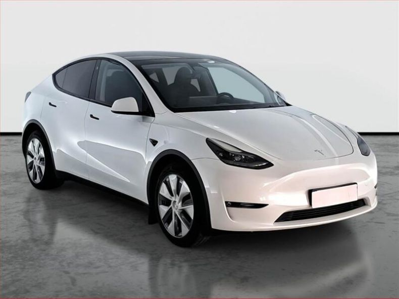 Tesla Model Y - hlavní foto