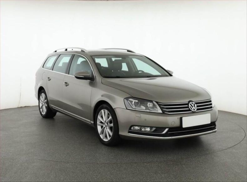 Volkswagen Passat - hlavní foto