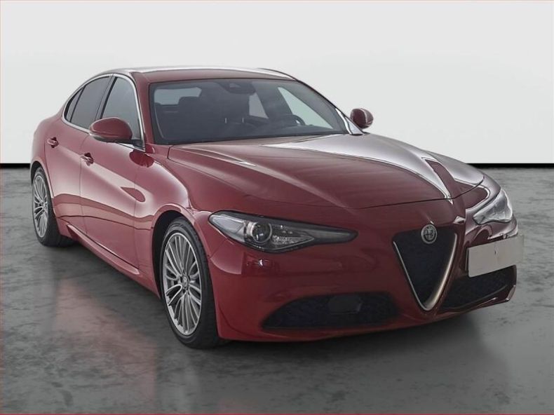 Alfa Romeo Giulia - hlavní fotka