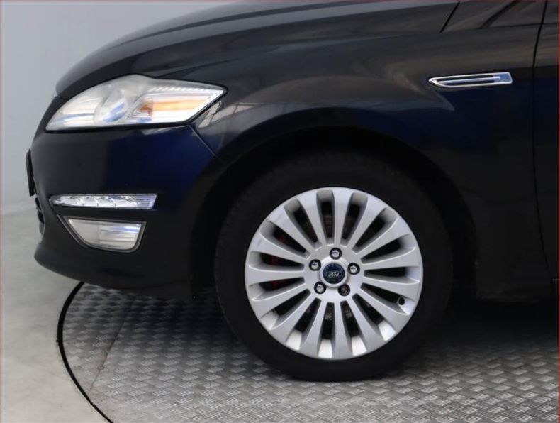 Ford Mondeo - hlavní fotka