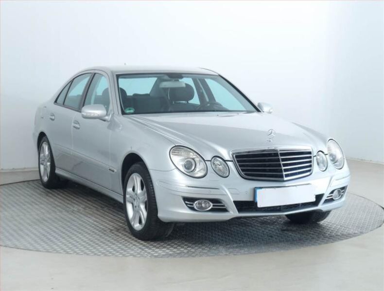Mercedes Třída E - hlavní foto