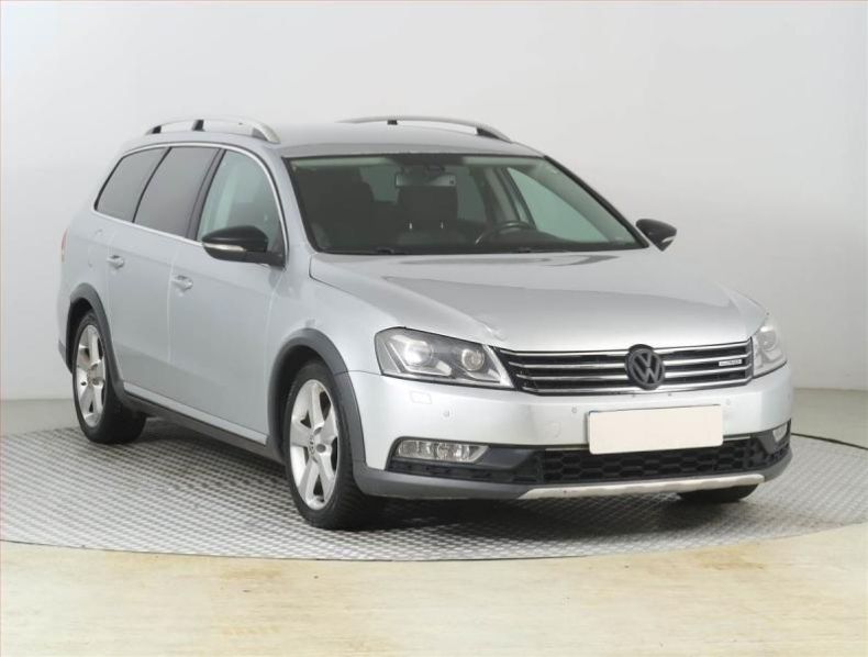 Volkswagen Passat - hlavní foto