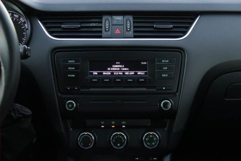 Škoda Octavia - hlavní fotka