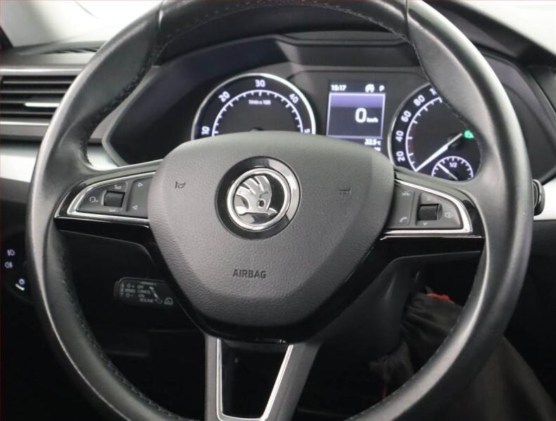 Škoda Superb - hlavní fotka