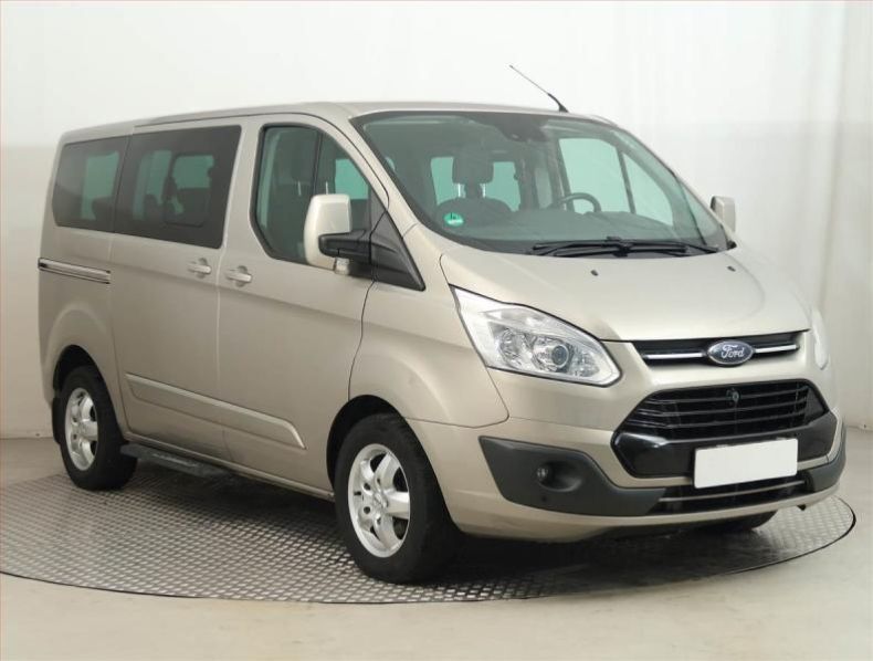 Ford Tourneo - hlavní foto