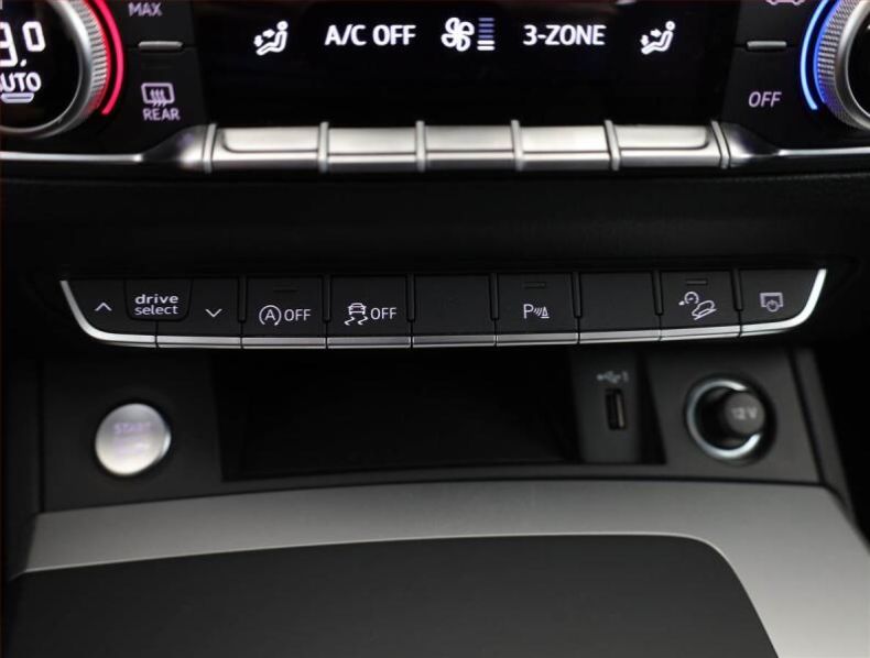 Audi Q5 - hlavní fotka