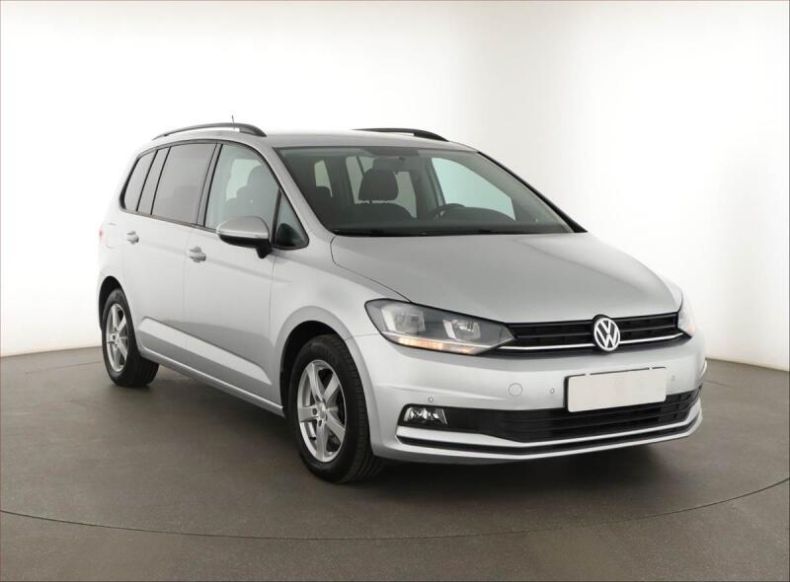 Volkswagen Touran - hlavní foto