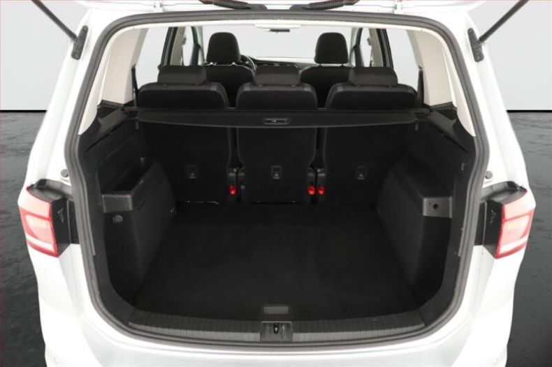 Volkswagen Touran - hlavní fotka