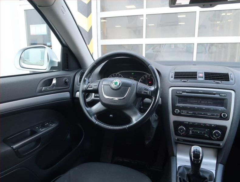 Škoda Octavia - hlavní fotka