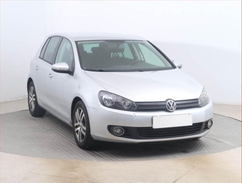 Volkswagen Golf - hlavní foto