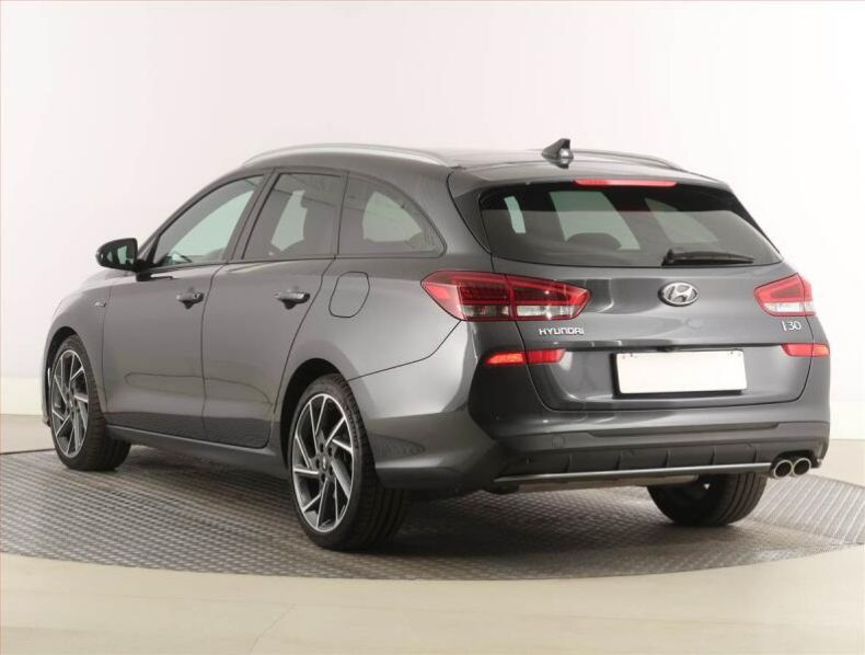 Hyundai i30 - hlavní fotka