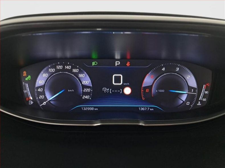 Peugeot 5008 - hlavní fotka
