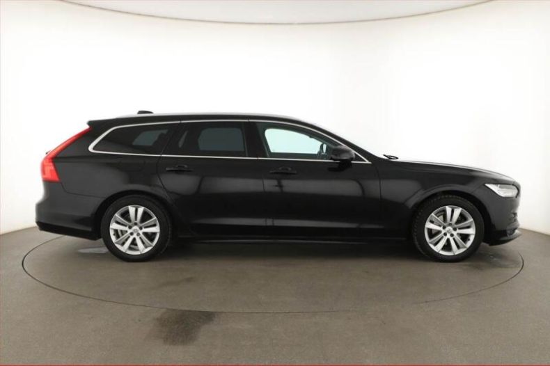 Volvo V90 - hlavní fotka