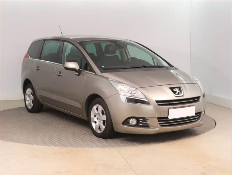 Peugeot 5008 - hlavní foto
