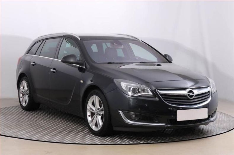 Opel Insignia - hlavní foto
