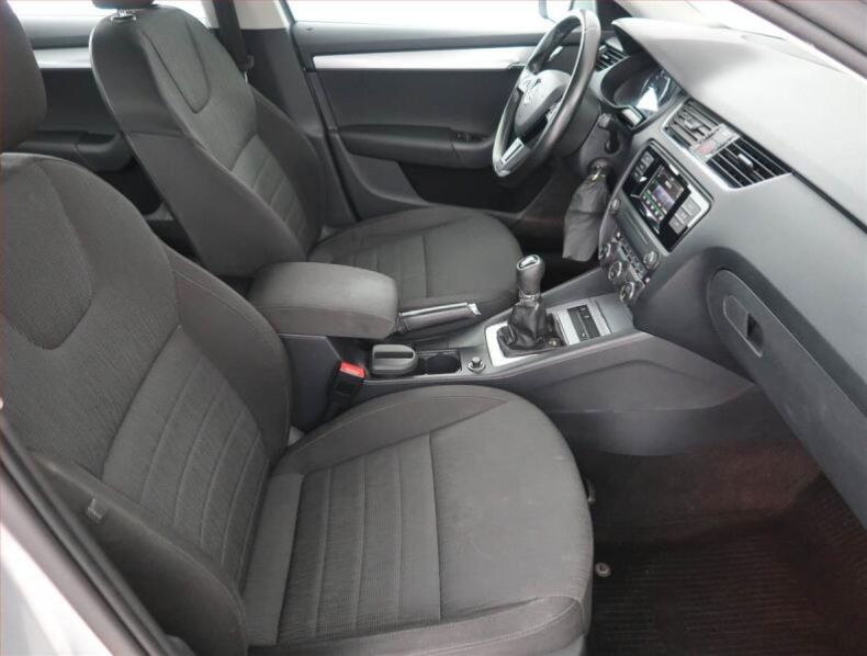 Škoda Octavia - hlavní fotka