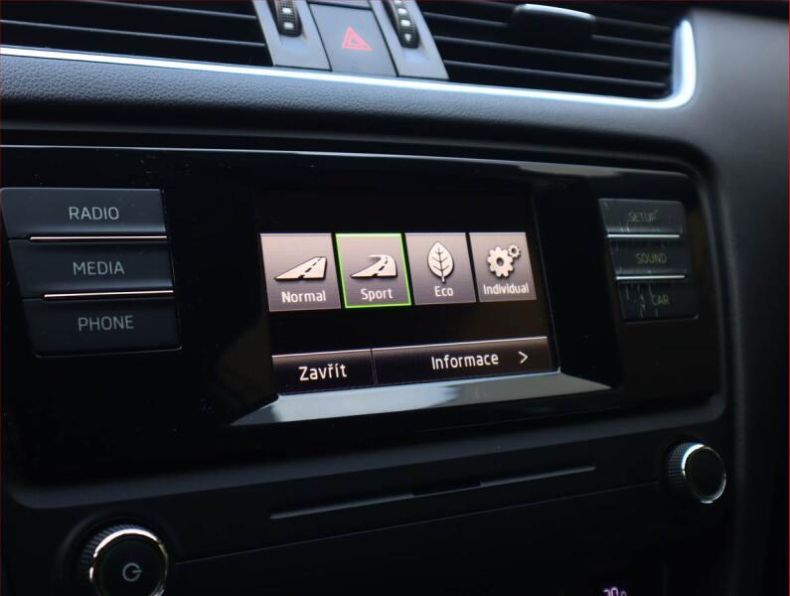 Škoda Octavia - hlavní fotka