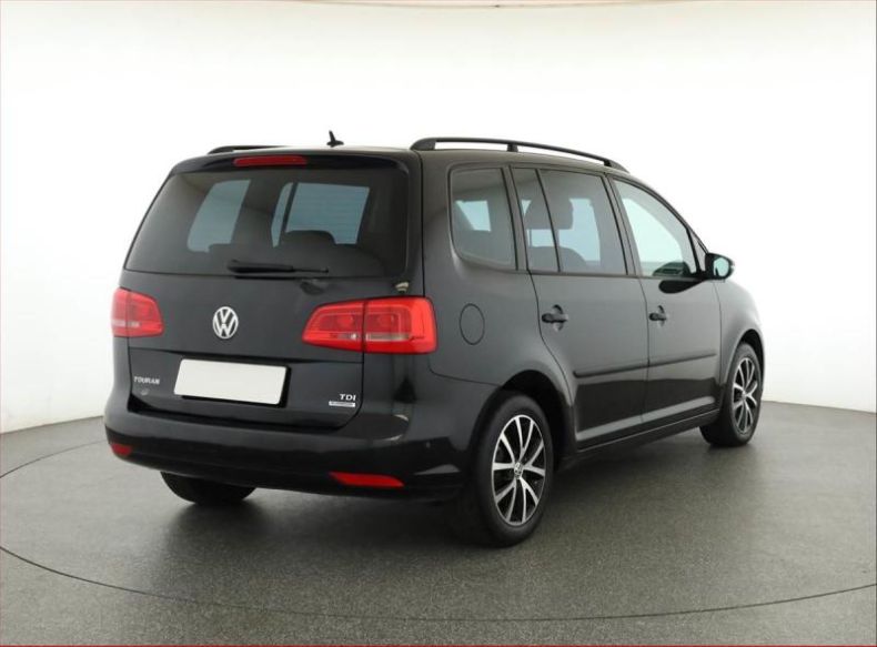 Volkswagen Touran - hlavní fotka