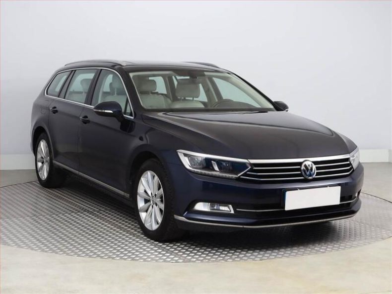 Volkswagen Passat - hlavní foto