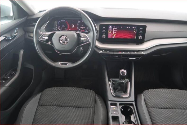 Škoda Octavia - hlavní fotka