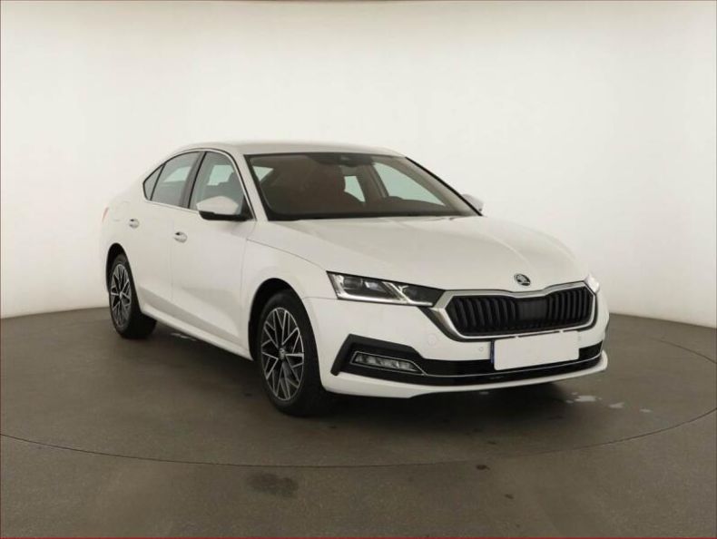 Škoda Octavia - hlavní fotka