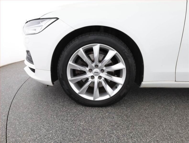 Volvo V90 - hlavní fotka