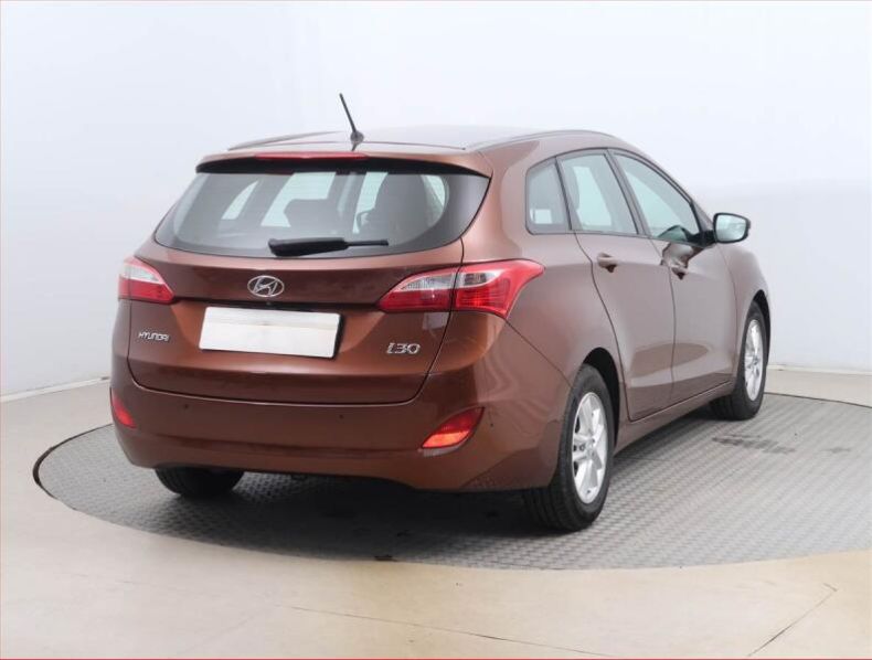 Hyundai i30 - hlavní fotka
