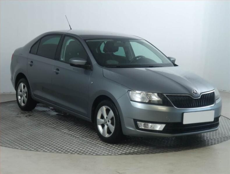 Škoda Rapid - hlavní foto