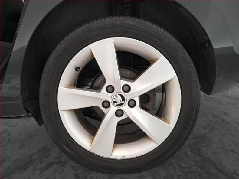 Škoda Rapid - hlavní fotka