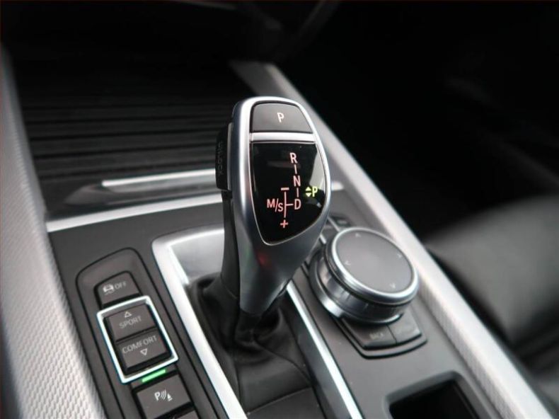 BMW X5 - hlavní fotka