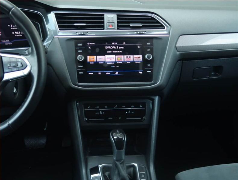 Volkswagen Tiguan - hlavní fotka