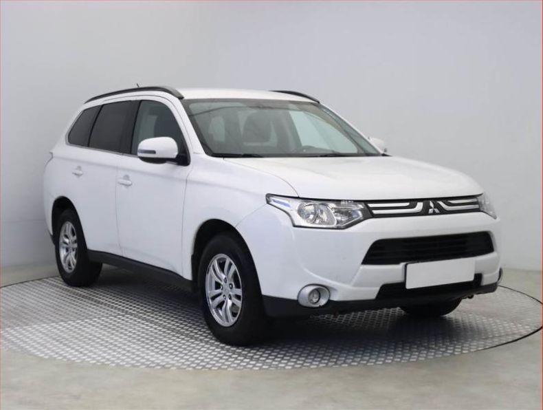 Mitsubishi Outlander - hlavní fotka inzerátu