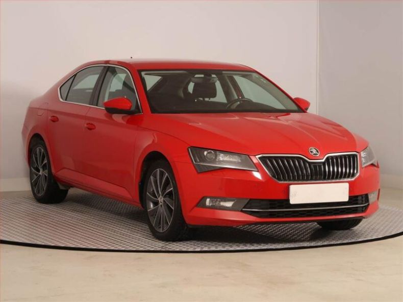 Škoda Superb - hlavní fotka