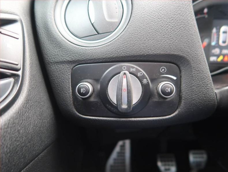 Ford Mondeo - hlavní fotka