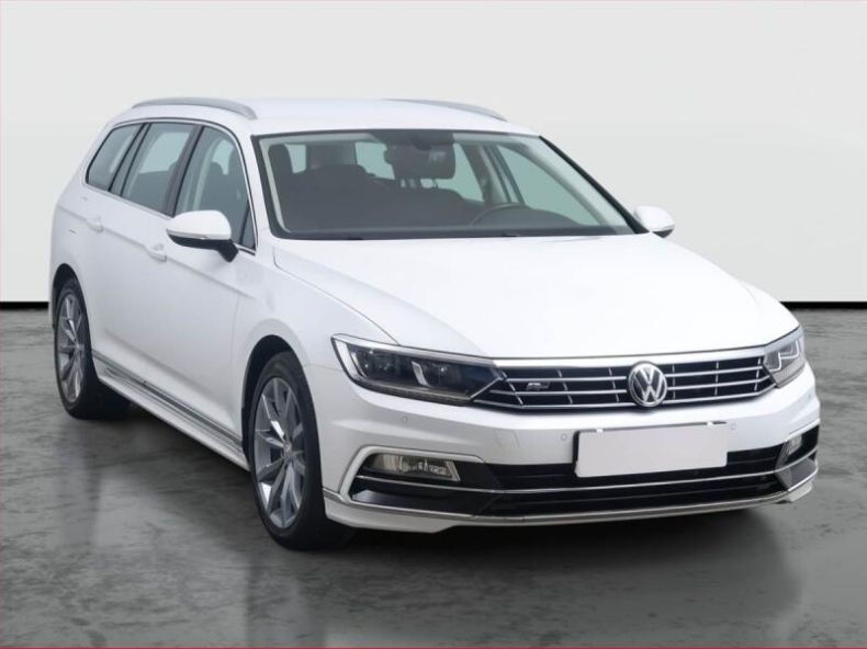 Volkswagen Passat - hlavní fotka