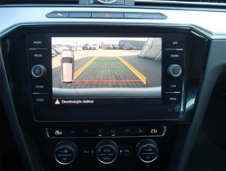 Volkswagen Passat - hlavní fotka