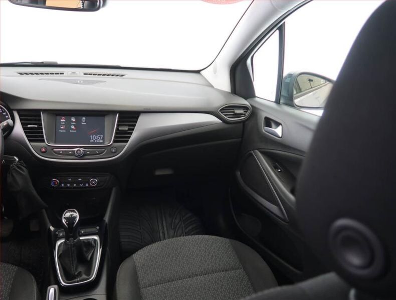 Opel Crossland X - hlavní fotka