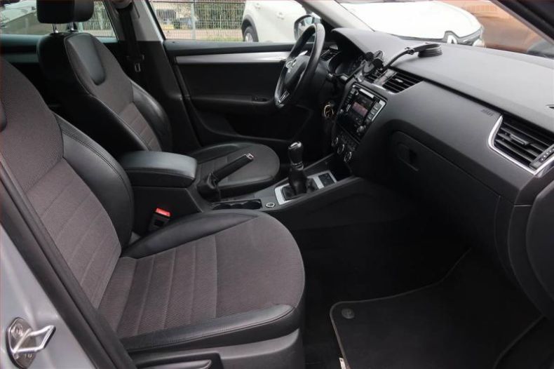 Škoda Octavia - hlavní fotka