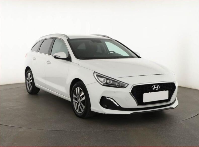 Hyundai i30 - hlavní foto