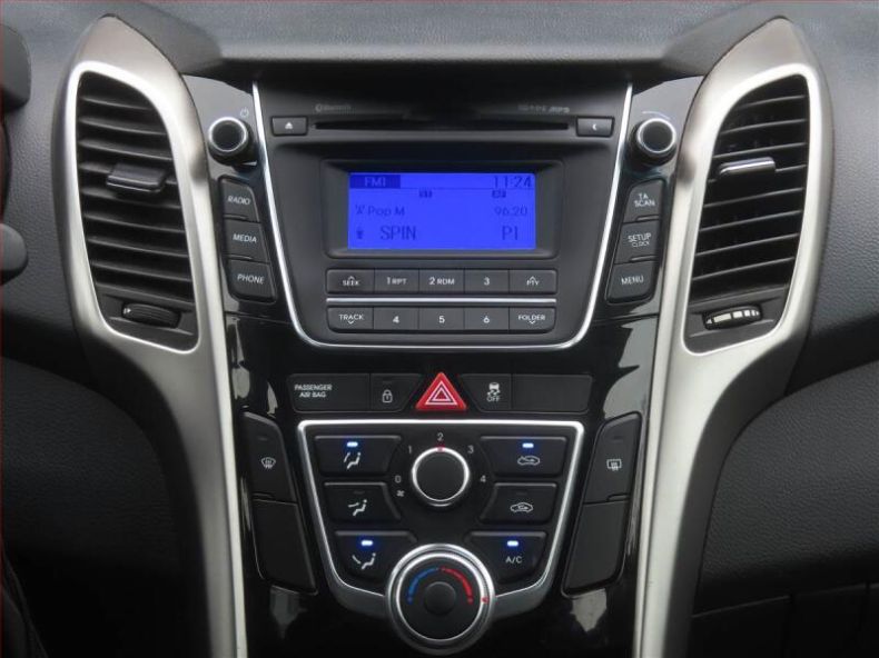 Hyundai i30 - hlavní fotka