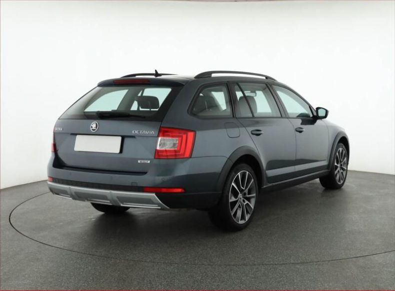Škoda Octavia - hlavní fotka