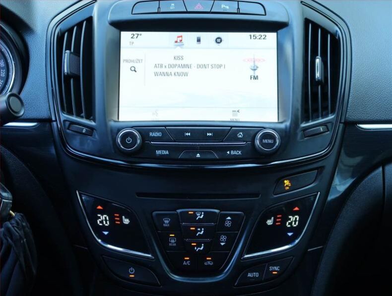 Opel Insignia - hlavní fotka