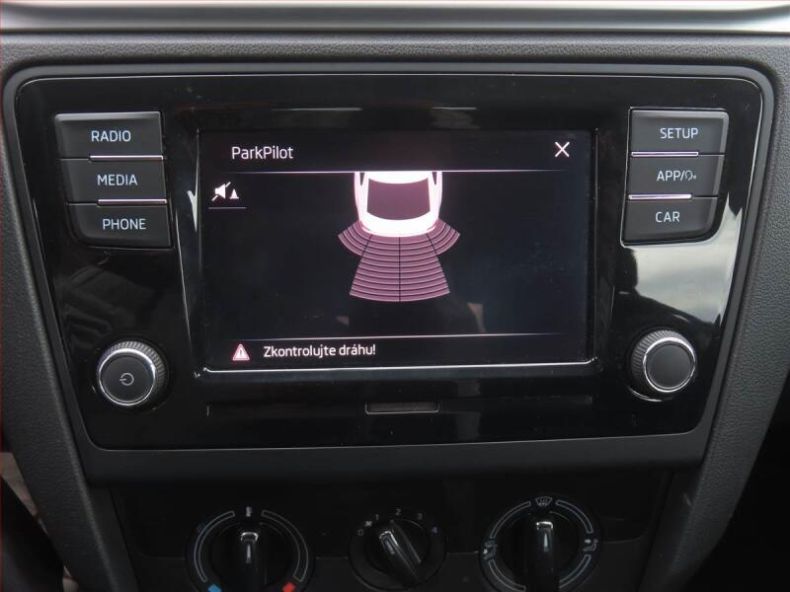 Škoda Rapid - hlavní fotka