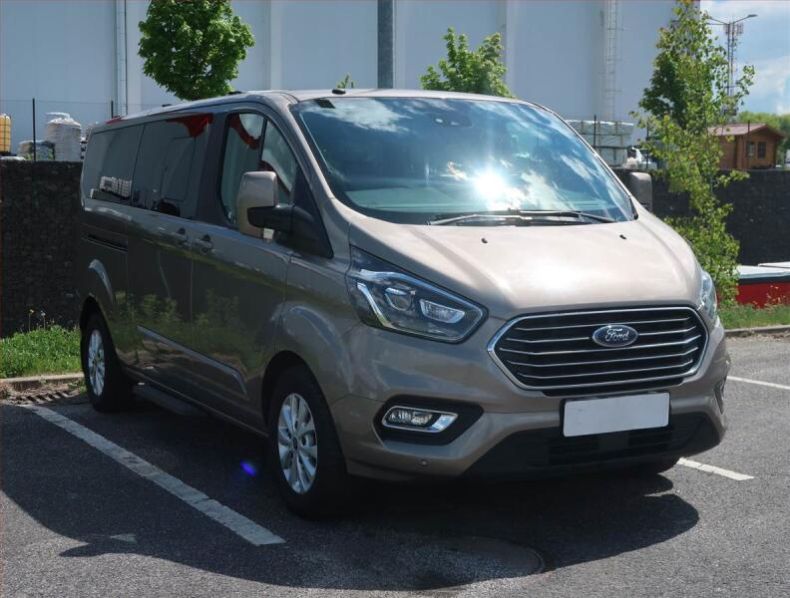 Ford Tourneo - hlavní foto