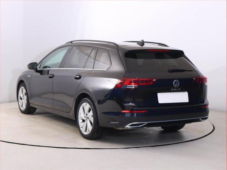 Volkswagen Golf - hlavní fotka