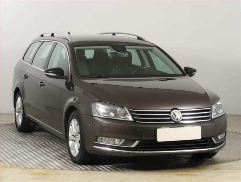 Volkswagen Passat - hlavní fotka inzerátu